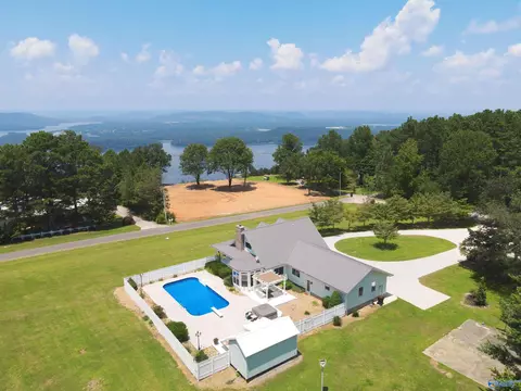 441 Moss View Rd, Section, AL 35771 photo 2