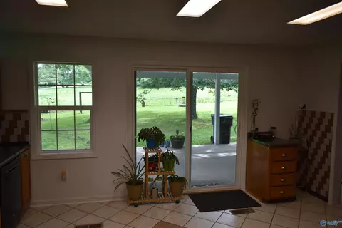 714 Randles Rd, Grant, AL 35747 photo 6