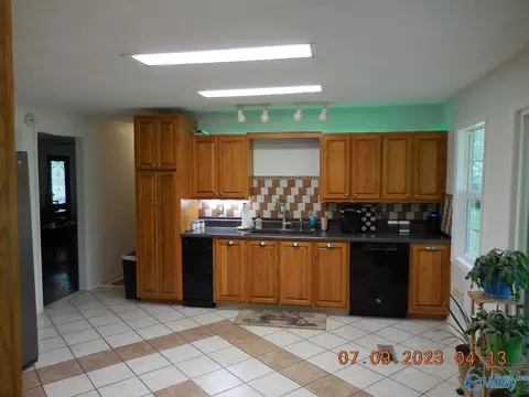 714 Randles Rd, Grant, AL 35747 photo 3