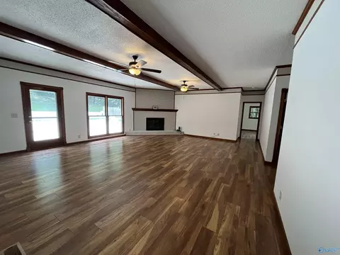 275 Ashley Dr, Grant, AL 35747 photo 2