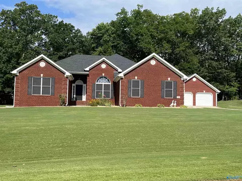 176 Forest Home Dr, Trinity, AL 35673 photo 1