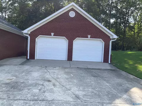 176 Forest Home Dr, Trinity, AL 35673 photo 4
