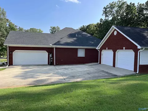 176 Forest Home Dr, Trinity, AL 35673 photo 3