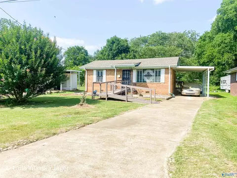 504 E 18th St, Sheffield, AL 35660 photo 1
