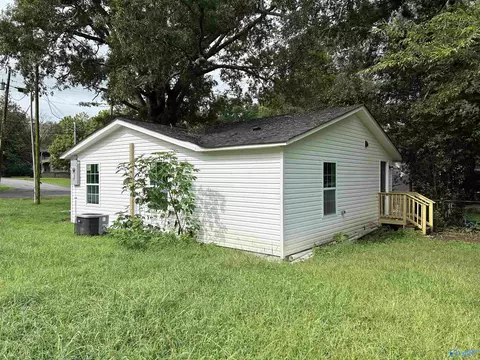 325 Section Line Rd, Gurley, AL 35748 photo 3