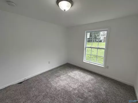 325 Section Line Rd, Gurley, AL 35748 photo 5