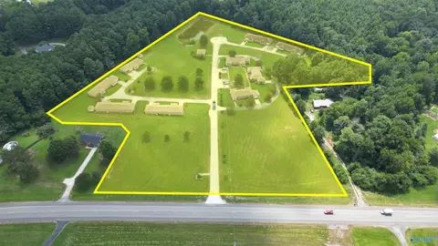 3226 Cathedral Caverns Hwy, Grant, AL 35747 photo 1