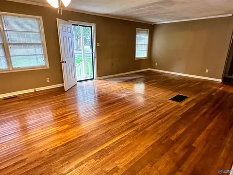 328 3rd St, Arab, AL 35016 photo 4
