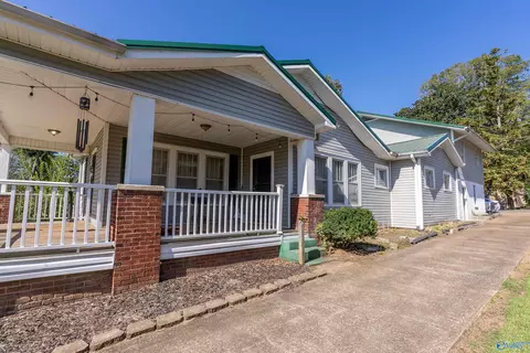 406 E Main St, Stevenson, AL 35772 photo 8