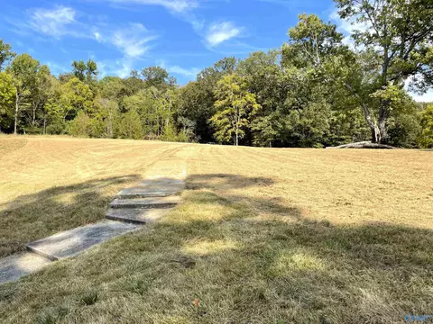 1910 Lingerlost Rd, Killen, AL 35645 photo 16