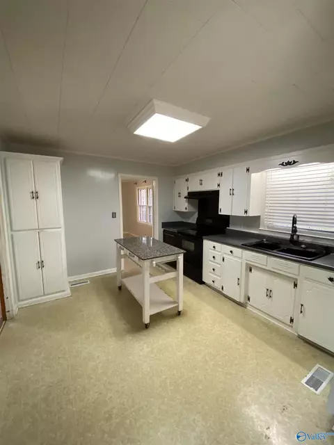 450 Centre St, Centre, AL 35960 photo 2