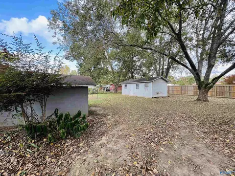 302 4th St, Arab, AL 36016 photo 10