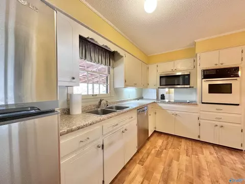 1251 Regency Pl, Hamilton, AL 35570 photo 4