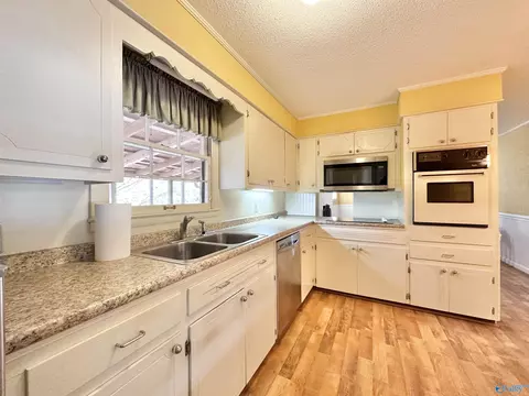 1251 Regency Pl, Hamilton, AL 35570 photo 5
