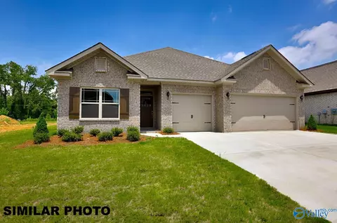 3 Flintridge Dr, Harvest, AL 35749