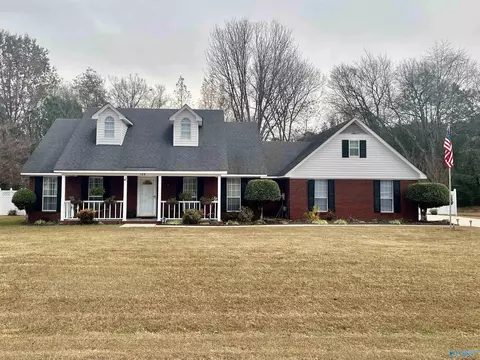 128 Sims St, Trinity, AL 35673 photo 1