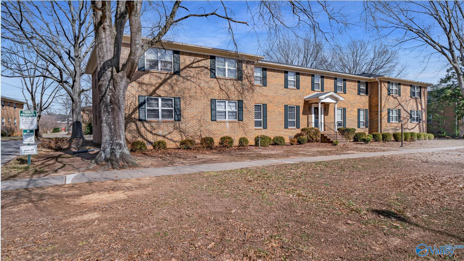 1204 Willowbrook Dr Unit C  