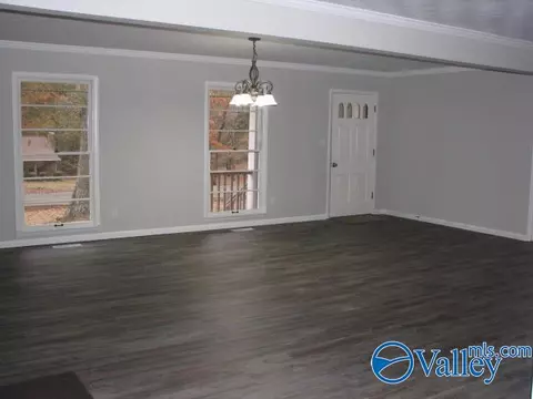 Living - 412 N Greenway Dr, Trinity, AL 35673 photo 3 of 4
