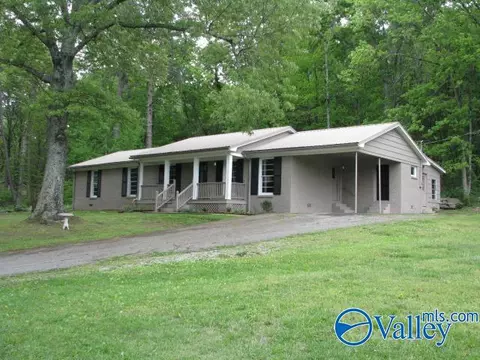 Exterior - 412 N Greenway Dr, Trinity, AL 35673 photo 3 of 8