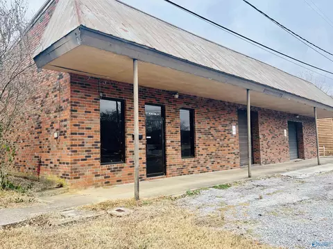 21 Venson St, Woodville, AL 35776