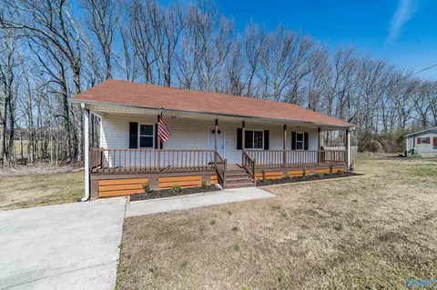 15 Nicki Ln, Arab, AL 35016 photo 1