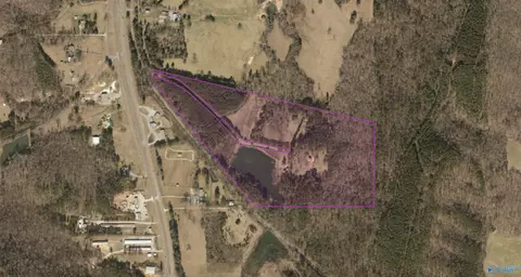 1615 Estes Rd, Glencoe, AL 35905