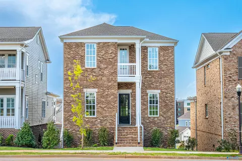 304 Saint Louis St, Madison, AL 35758