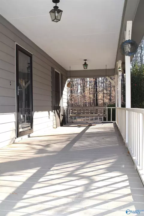 1202 Walker Dr, Glencoe, AL 35905 photo 4