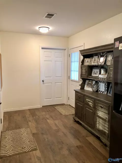 304 Hazel St, Centre, AL 35960 photo 6