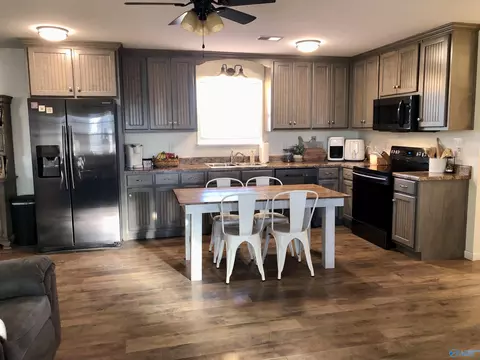 304 Hazel St, Centre, AL 35960 photo 5