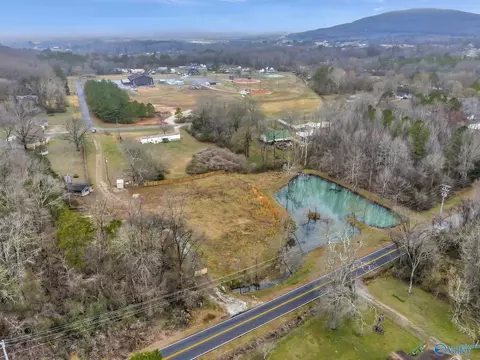 182 Ymca Dr, Gurley, AL 35748 photo 6
