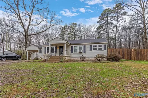 212 N Seneca Dr, Trinity, AL 35673 photo 1