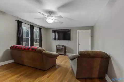 212 N Seneca Dr, Trinity, AL 35673 photo 5