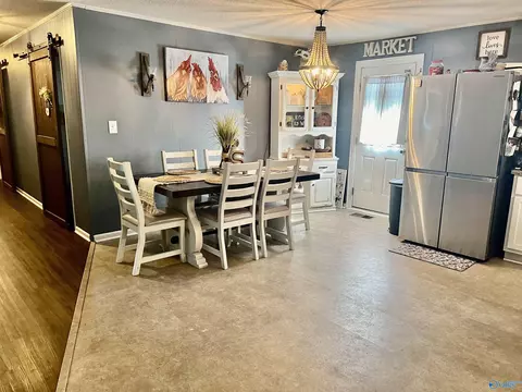 Dining - 9562 County Road 434, Trinity, AL 35673 photo 4 of 5