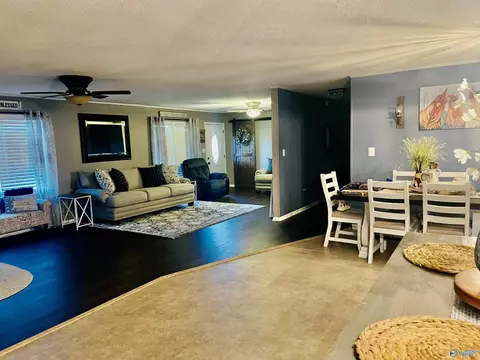 Dining - 9562 County Road 434, Trinity, AL 35673 photo 2 of 5