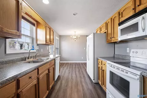 919 N Watson Dr, Centre, AL 35960 photo 10
