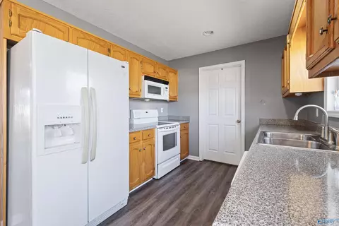 919 N Watson Dr, Centre, AL 35960 photo 8