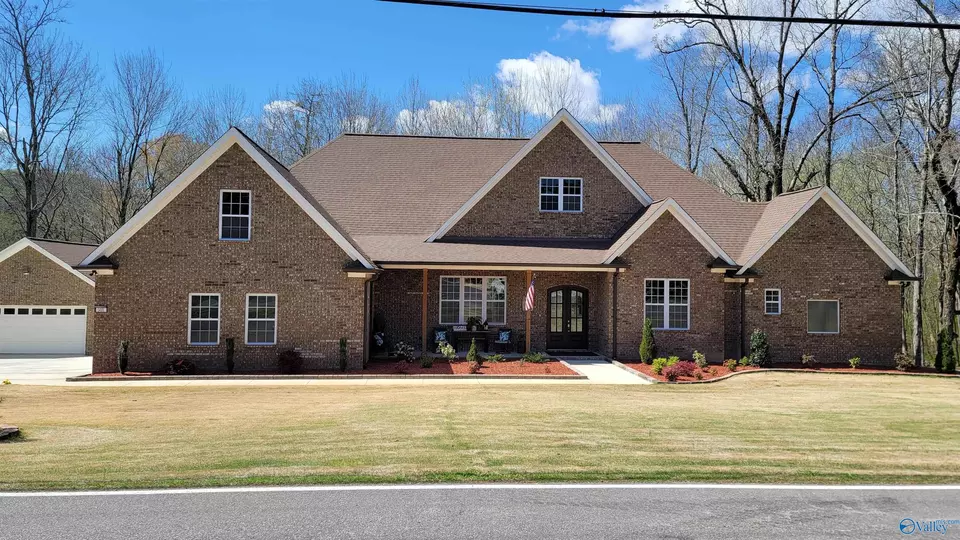 5406 Spring Creek Dr, Guntersville, AL 35976 48 Photos Movoto