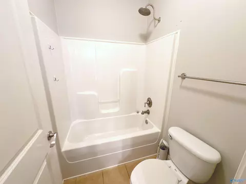 Bath - 113 Maplebrook Dr, Madison, AL 35756 photo 6 of 7