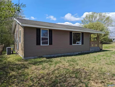 45 Babe Wright Rd, Grant, AL 35747 photo 2