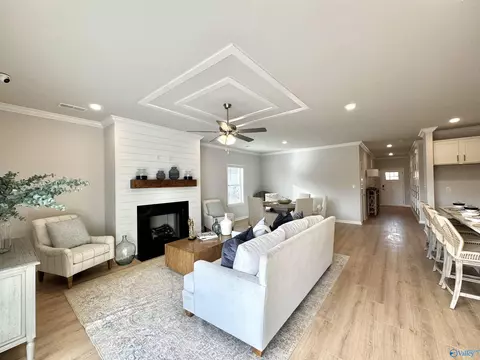 1815 Loebner Ln, Cullman, AL 35055 photo 2