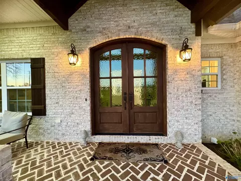 347 Mapleton Dr, Hamilton, AL 35570 photo 3