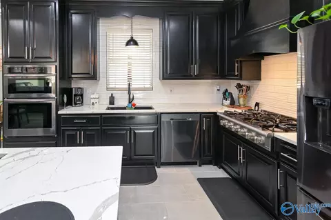 Kitchen - 6325 County Road 214, Trinity, AL 35673 photo 2 of 4