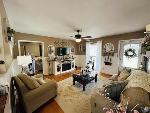 2 Oakview Ct, Centre, AL 35960 photo 4