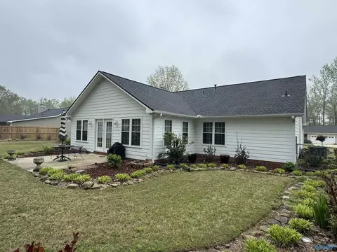 1803 Apache Dr, Albertville, AL 35950 photo 24
