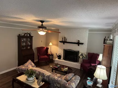 1803 Apache Dr, Albertville, AL 35950 photo 2