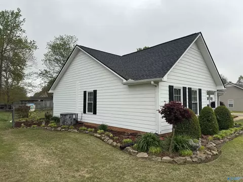 1803 Apache Dr, Albertville, AL 35950 photo 17
