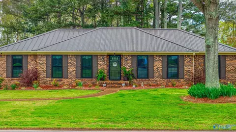 514 Wright Dr, Florence, AL 35633 photo 1