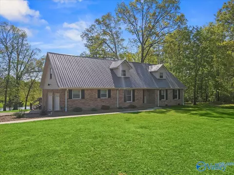 321 Widgren Dr, Arab, AL 35016 photo 2