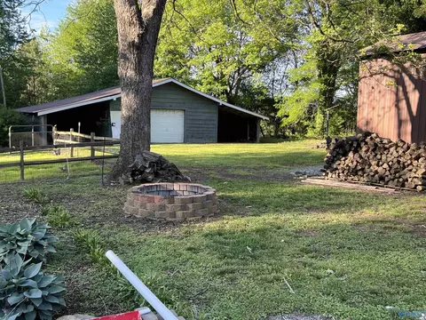 Exterior - 664 Hunt Rd, Arab, AL 35016 photo 3 of 13